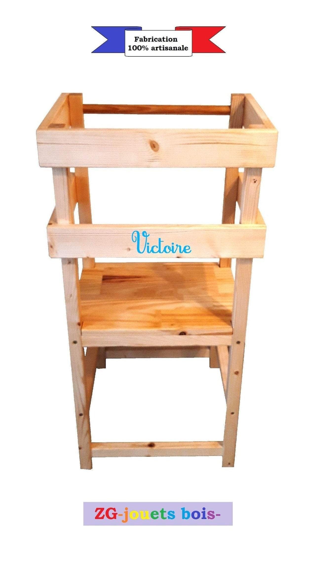 Tour d'observation Montessori en bois pour enfant qui cuisine