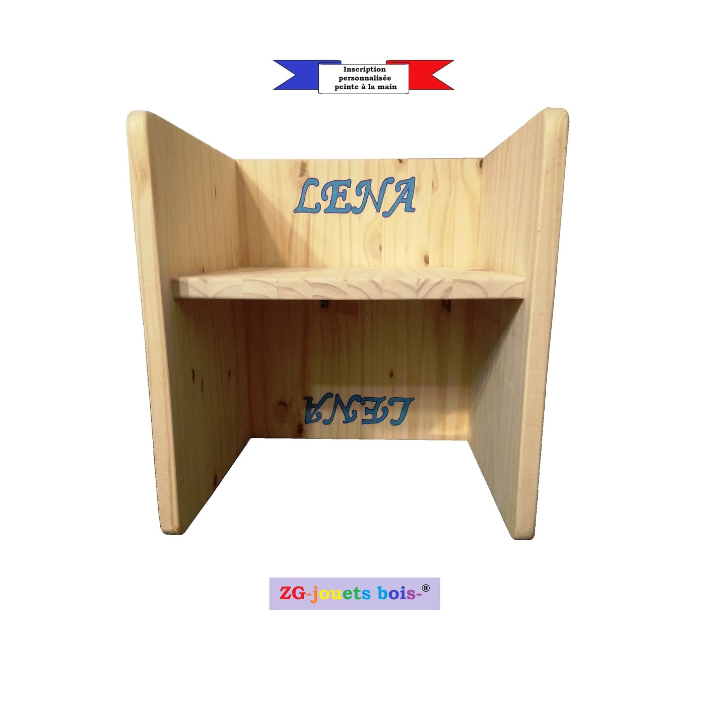 inscription personnalisée sur chaise cube montessori artisanale ZG